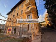 Appartamento in vendita di 109 m² in Via Ugo da Como