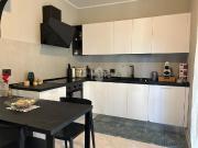 Appartamento in vendita di 110 m² in Via Caduti VI Luglio, 2