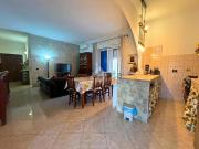 Appartamento in vendita di 110 m² in Via di Vermicino, 60