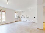 Appartamento in vendita di 115 m² in Via Lazzaro...