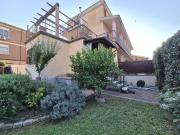 Appartamento in vendita di 110 m² in Via Raffaele de...