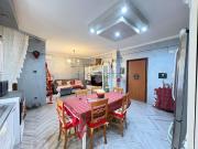 Appartamento in vendita di 110 m² in Viale delle Rose, 1