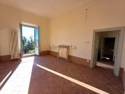 Appartamento in vendita di 110 m² in Viale Regina...