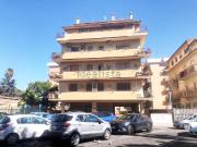 Appartamento in vendita di 111 m² in Largo Lucio Giunio...