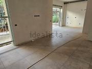 Appartamento in vendita di 111 m² in Via Lazio