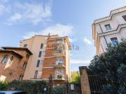 Appartamento in vendita di 111 m² in Via Picco dei Tre...