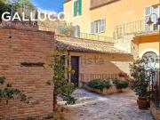 Appartamento in vendita di 112 m² in Salita Santa Chiara, 8