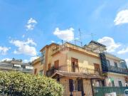 Appartamento in vendita di 112 m² in Via Cinquefrondi, 49