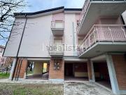 Appartamento in vendita di 112 m² in Via Ugo Foscolo, 12