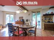 Appartamento in vendita di 113 m² in Via Giovanni Arrivabene