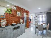 Appartamento in vendita di 114 m² in Via G. Leopardi, 12