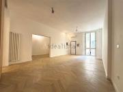 Appartamento in vendita di 116 m² in Via Galliera