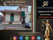 Appartamento in vendita di 117 m² in Via Caracciolo, 35