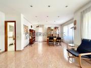 Appartamento in vendita di 117 m² in Via Raffaele Paolucci