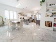 Appartamento in vendita di 119 m² in Via Giuseppe Rigola, 20