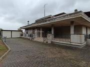 Appartamento in vendita di 120 m² in Contrada tesino, 10