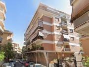 Appartamento in vendita di 120 m² in Via Adolfo...