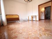 Appartamento in vendita di 120 m² in Via delle Province