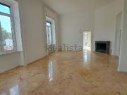 Appartamento in vendita di 120 m² in Via Mentana, 35