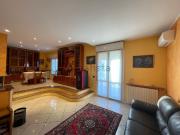 Appartamento in vendita di 120 m² in Via Silvio Pellico, 17