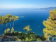 Appartamento in vendita di 120 m² in Via Tigullio Rocks, 111