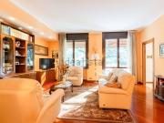 Appartamento in vendita di 120 m² in Via Ugo Foscolo, 3