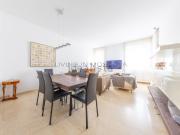 Appartamento in vendita di 120 m² in Via Valtellina, 58