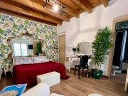 Appartamento in vendita di 121 m² in Via dei Cassari, 87