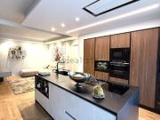 Appartamento in vendita di 121 m² in Via Riviera del...