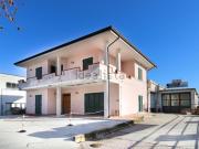 Appartamento in vendita di 1227 m² in Via dell&apos Arte, 16