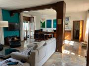 Appartamento in vendita di 122 m² in Via Francesco Petrarca