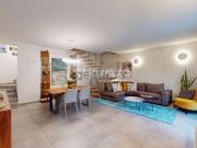 Appartamento in vendita di 122 m² in Via Madonnina