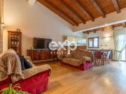 Appartamento in vendita di 125 m² in Via dei Tigli, 10