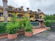 Appartamento in vendita di 125 m² in Via Federico...