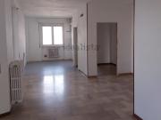 Appartamento in vendita di 125 m² in Via Sulmona, 23