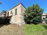 Appartamento in vendita di 125 m² in Via Vetralla