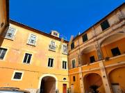 Appartamento in vendita di 1268 m² in Via Antonio Tari, 2