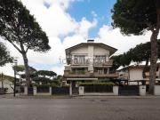 Appartamento in vendita di 130 m² in Via Caduti per la...