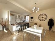 Appartamento in vendita di 130 m² in Via Crinale