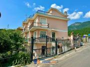 Appartamento in vendita di 130 m² in Via degli Alpini