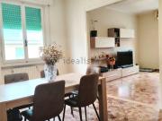 Appartamento in vendita di 130 m² in Via Giosuè Carducci