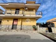 Appartamento in vendita di 130 m² in Via Ustica, 6