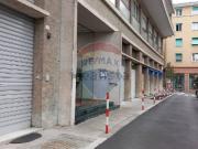 Appartamento in vendita di 130 m² in Viale Carlo Canepa, 12