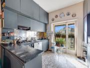 Appartamento in vendita di 132 m² in Via Cenisio, 76