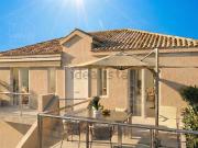 Appartamento in vendita di 135 m² in Via Flavio Gioia