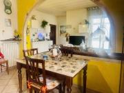 Appartamento in vendita di 136 m² in Via Giardini