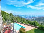 Appartamento in vendita di 136 m² in Via Peracque, 7