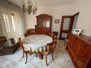Appartamento in vendita di 136 m² in Via Ugo Foscolo, 144