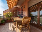 Appartamento in vendita di 140 m² in Via Alba, 51