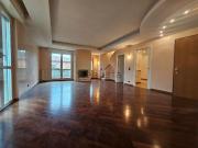 Appartamento in vendita di 140 m² in Via Aldo Locatelli